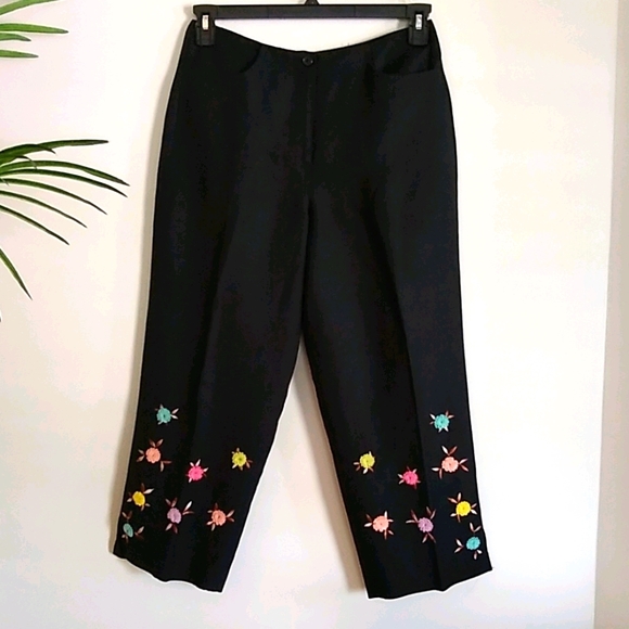 Larry Levine SPT Black Linen Embellished Capris 6 - Picture 1 of 8